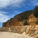 chiclana-de-la-frontera-rotsen-strand-zee