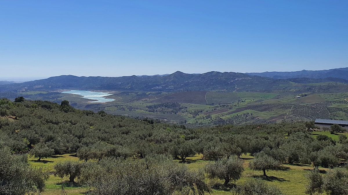 uitzicht-op-meer-andalusie