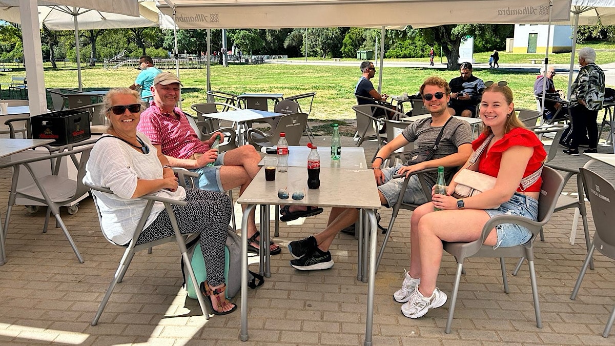 drankje-in-het-park-met-ontdek-sevilla