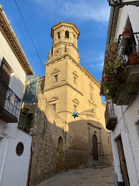 een-mooie-kerk-in-baeza