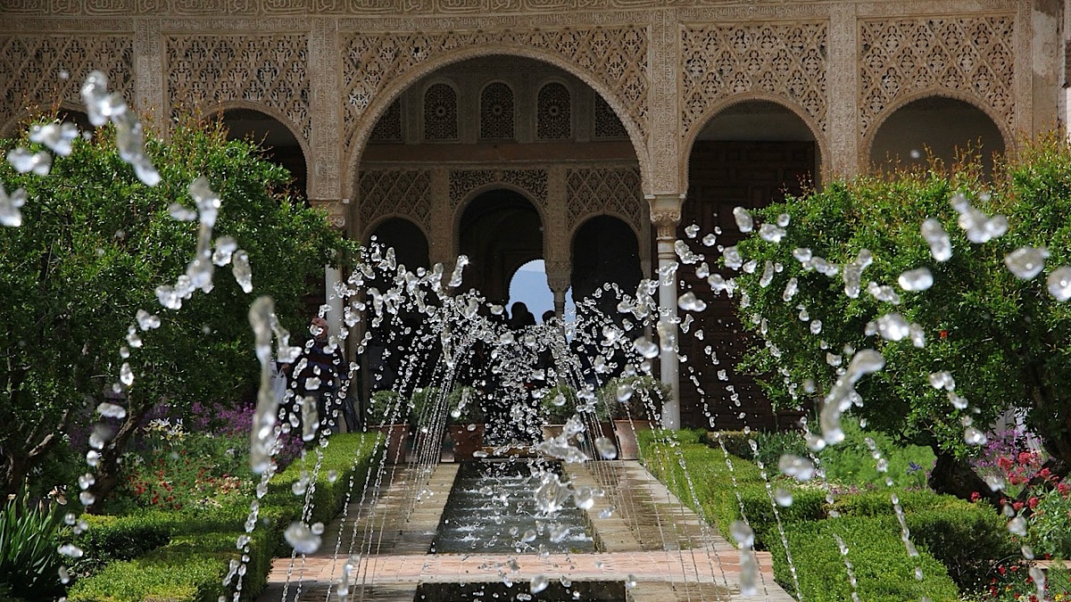 het-alhambra-in-granada