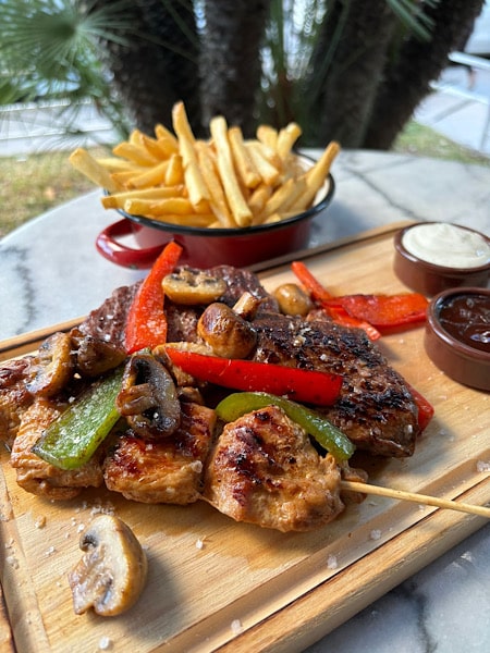 mixed-grill-bij-playa-ocho