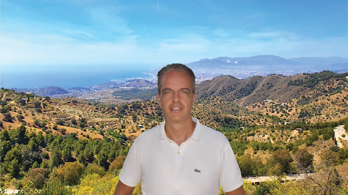 olav-eigenaar-van-andalucia320-country-en-city-homes-nederlandse-makelaar-in-malaga