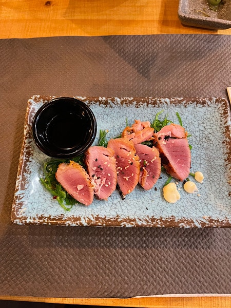 tonijn-tataki-bij-helena-restaurante