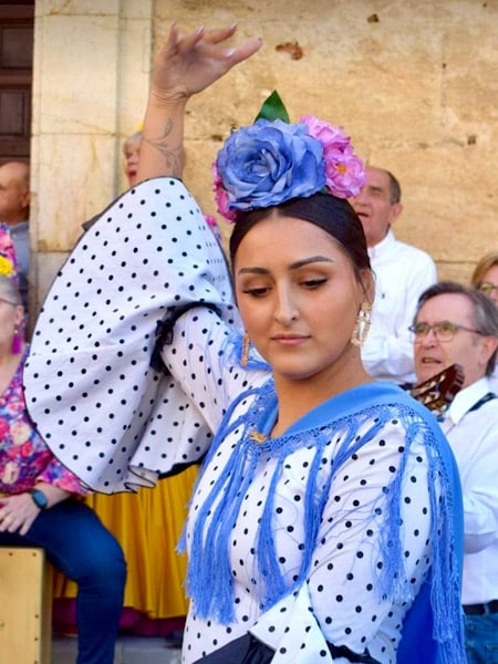 danseres-feestdag-algarinejo