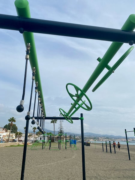 workout-op-het-strand-van-torre-del-mar