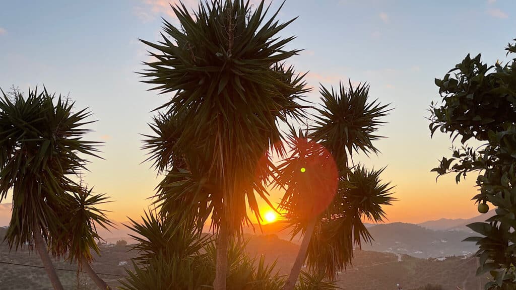 zonsopgang-casa-la-quinta-in-riogordo