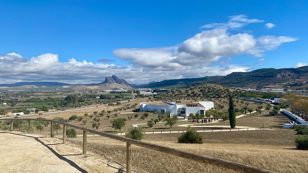 el-sitio-de-las-dolmenes-de-antequera
