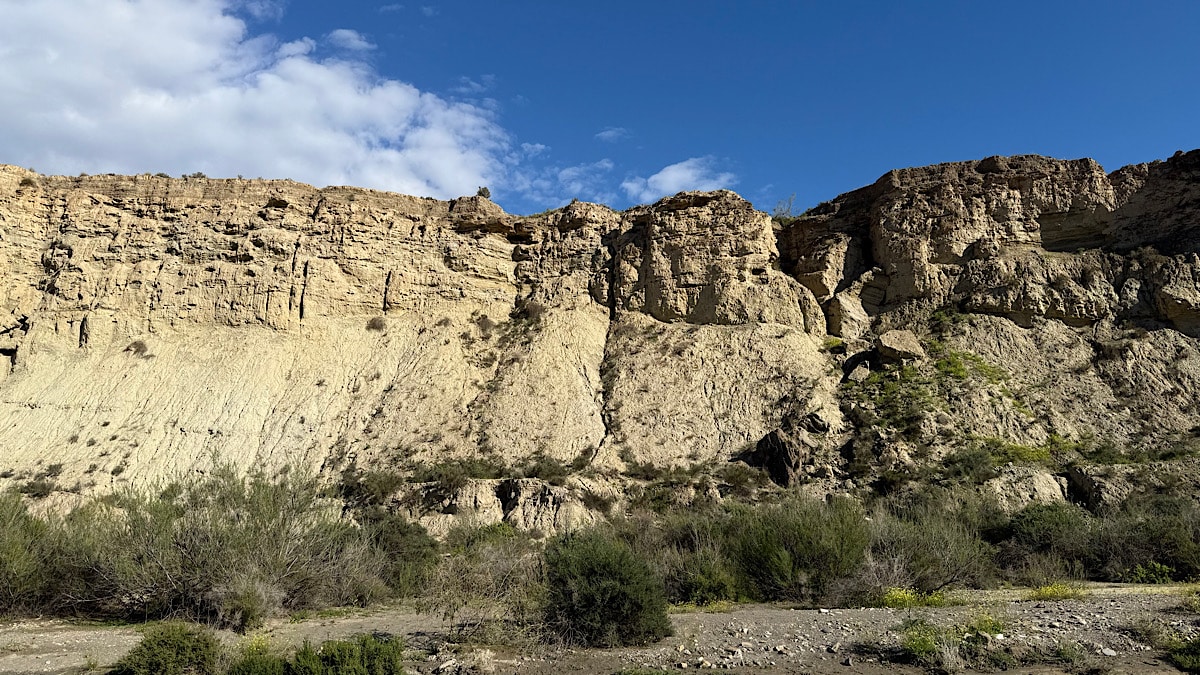 steile-rotsen-tabernas-woestijn-provincie-almeria