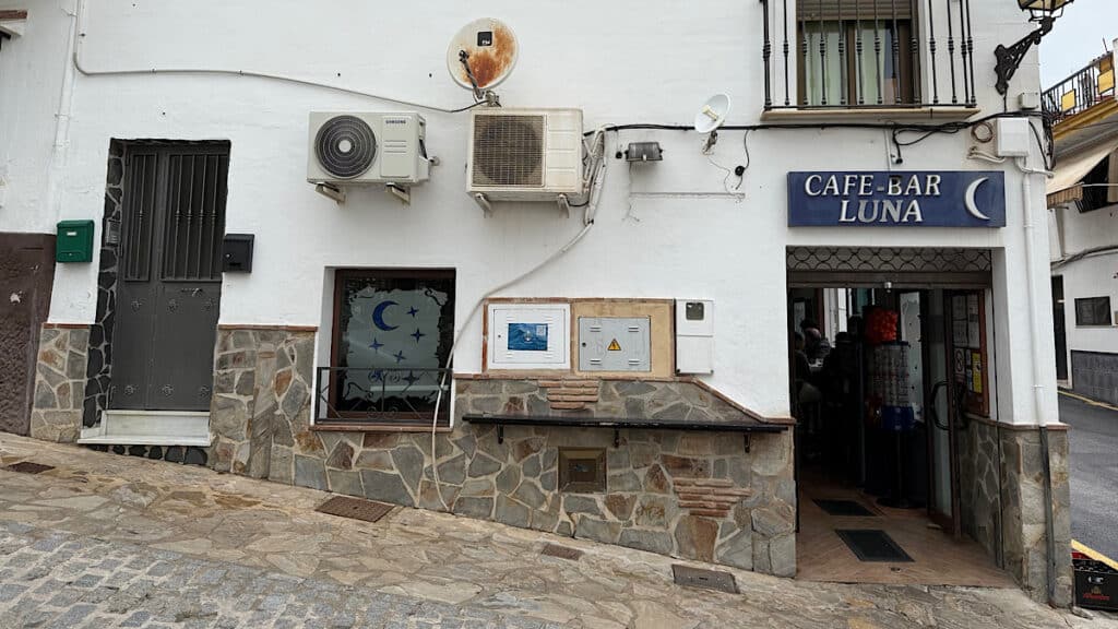 cafe-bar-luna-monda-malaga