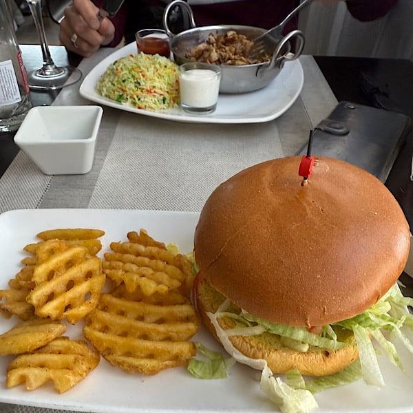 groenteburger-bij-la-bomba
