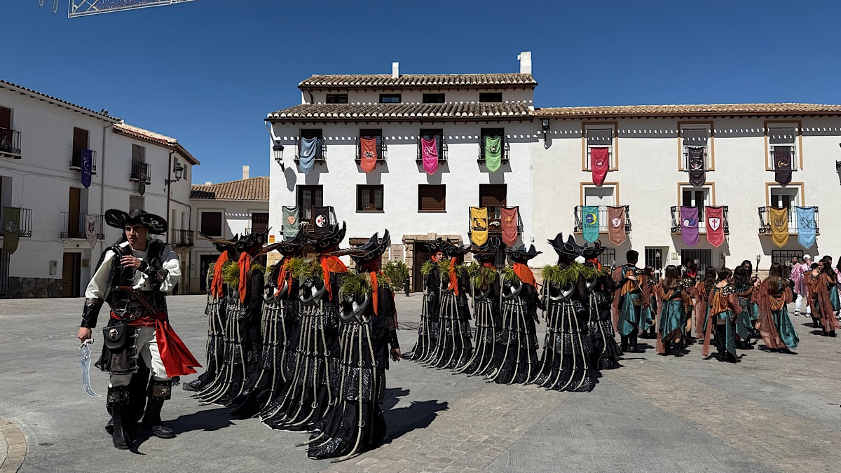 hermanidas-fiestas-de-los-moros-y-cristianos-benaumarel-granada
