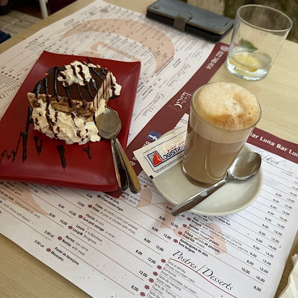 tiramisu-cafe-bar-luna-monda