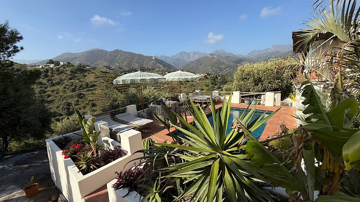 finca-conchales-torrox-zwembad-met-uitzicht