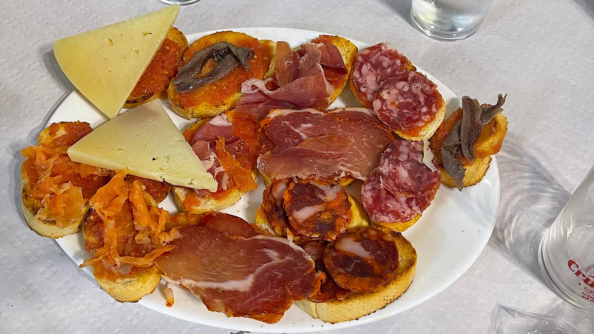 heerlijke-tapas-in-malaga-bij-meson-el-martinete