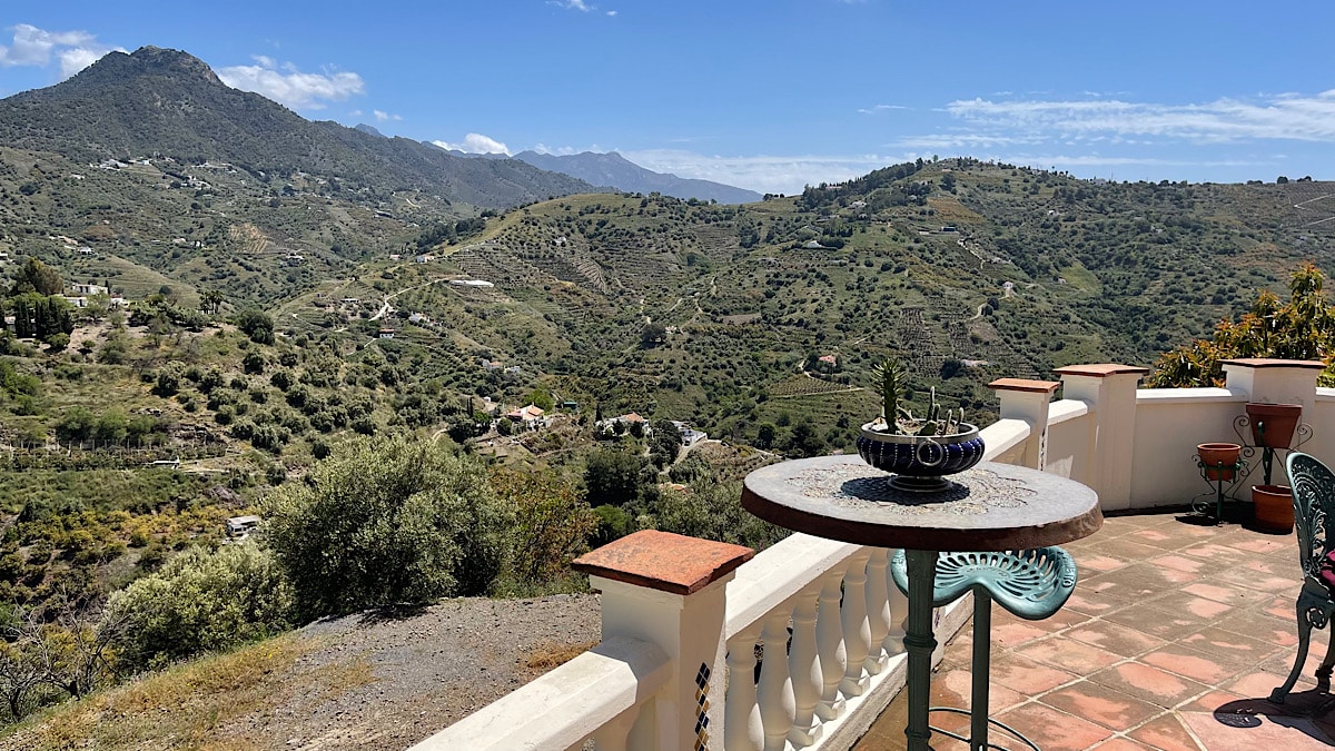 spectaculair-uitzicht-over-de-vallei-bij-finca-conchales