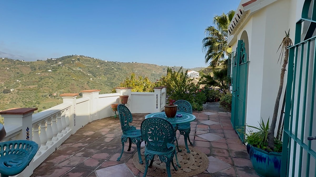 terras-bij-appartement-el-caracola-finca-conchales-torrox