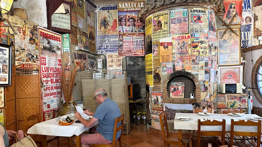 trigueros-meson-el-bosque-interieur-restaurant