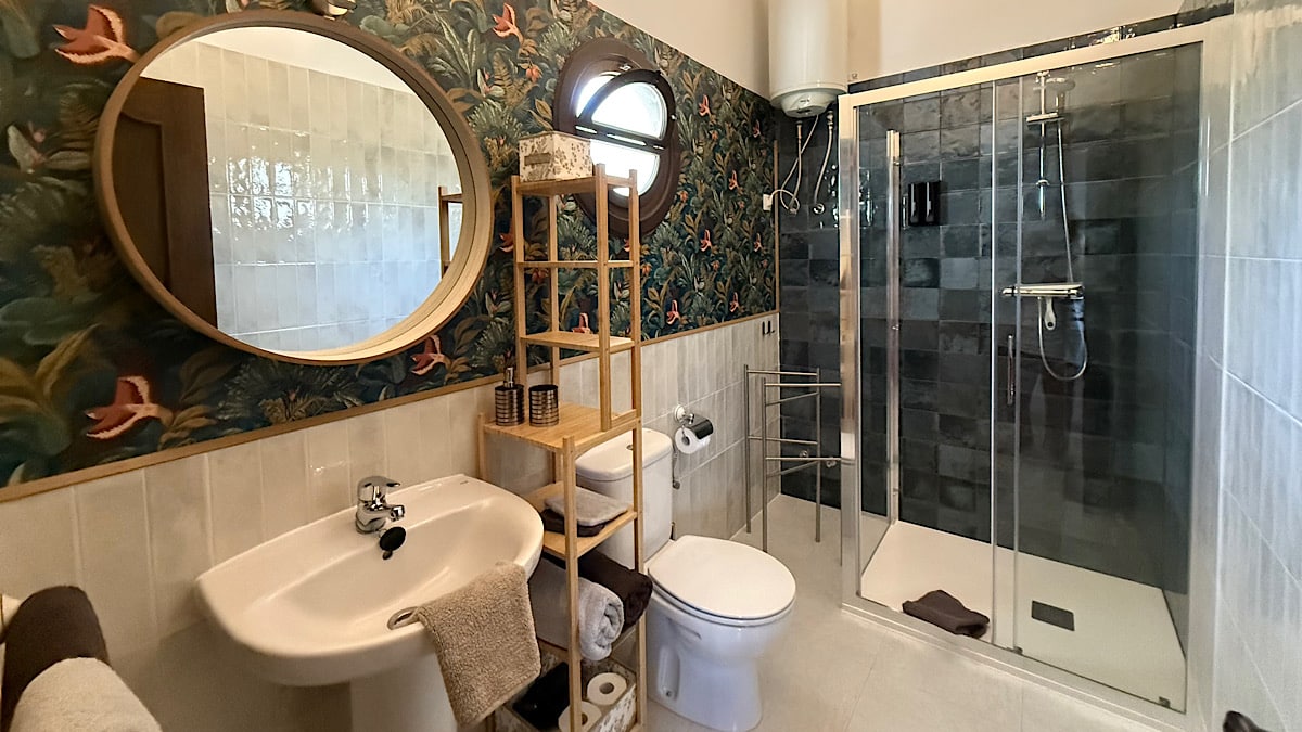 badkamer-casita-finca-flamenco-pizarra