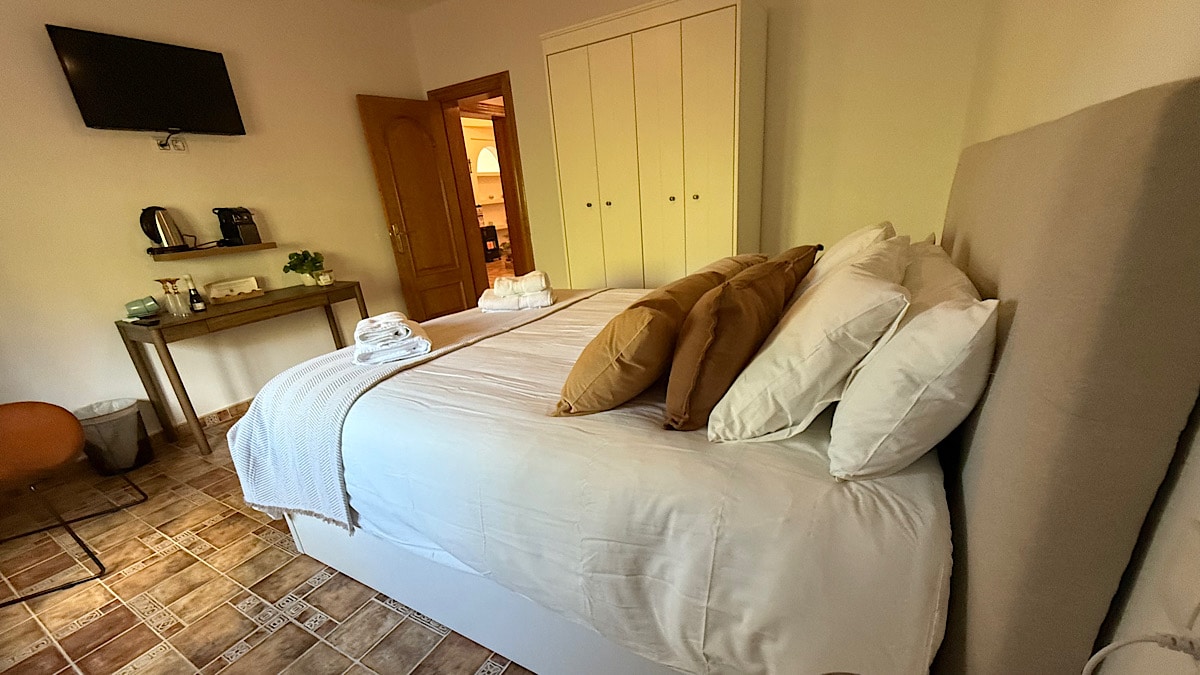 de-ruime-gastenkamer-granada-casa-