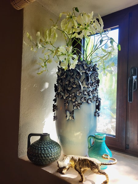 studio-el-mejillon-finca-conchales-decoratieve-vaas
