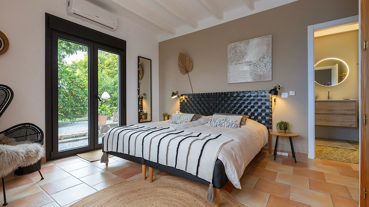 casa-del-palta-canillas-de-albaida-malaga-kamer-retreat
