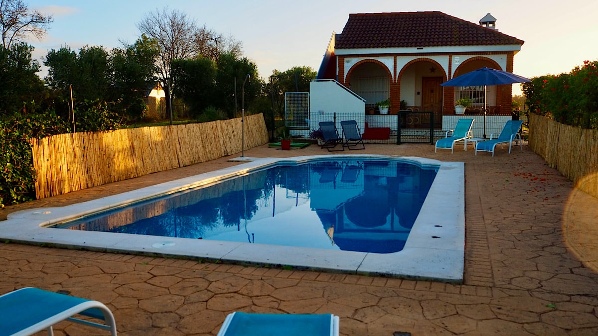 omheind-zwembad-vakantiehuis-estrella-oro-hacienda-donaire