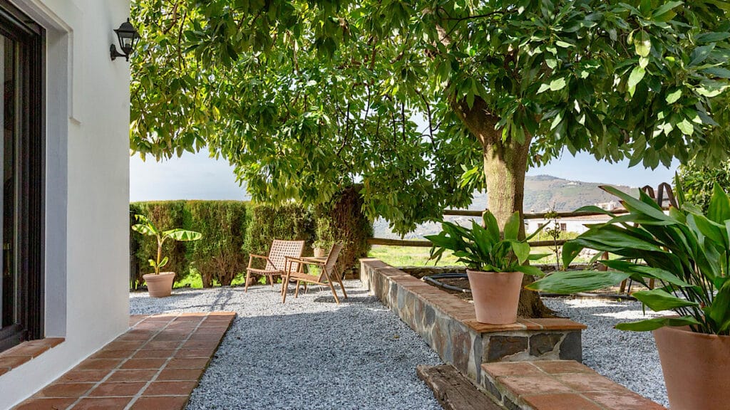 zitje-gastenkamer-retreat-casa-del-palta-canillas-de-albaida-malaga