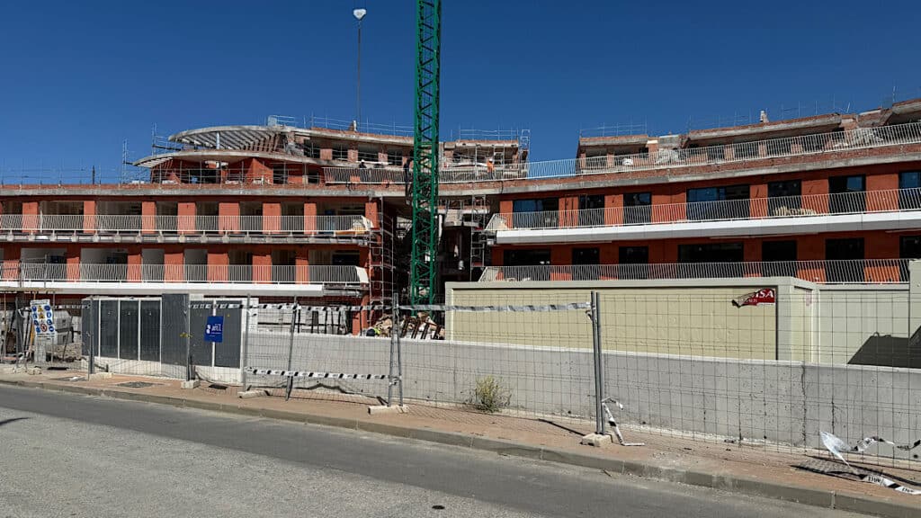 appartementencomplex-in-aanbouw-bijna-gereed-costa-del-sol