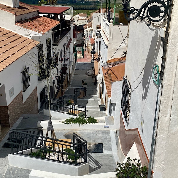 cartama-wit-dorp-straatje-andalusie