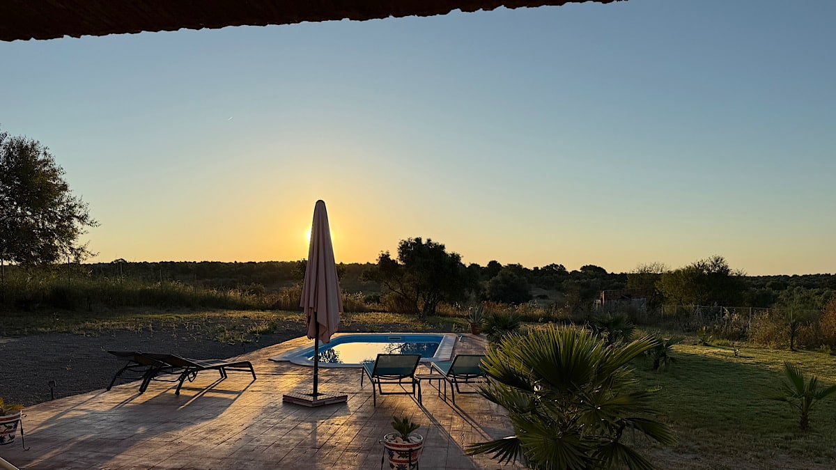 ochtendzon-hacienda-donaire-zwembad