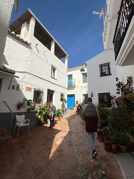 smalle-straatjes-in-comares