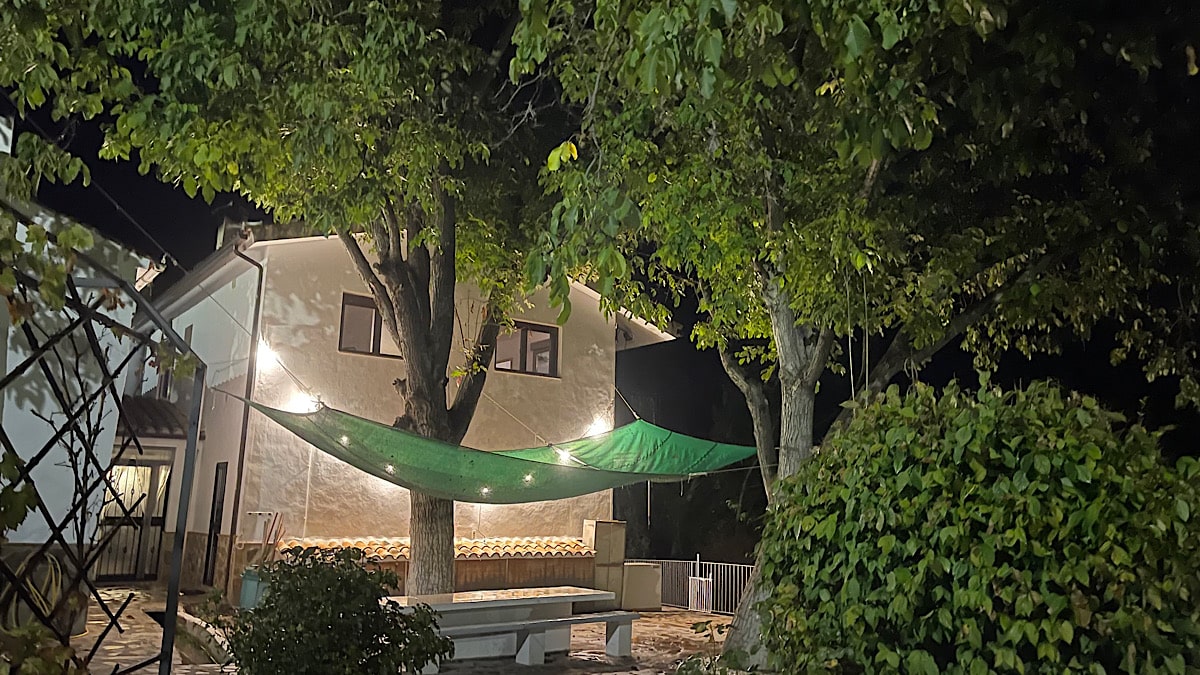 la-casa-antonio-in-het-avondlicht