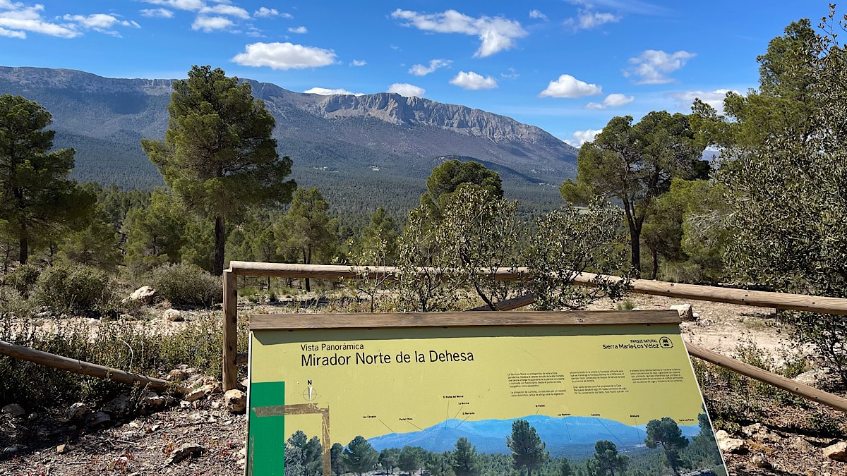 wandelen-in-sierra-de-maria-los-velez-in-almeria-andalusie
