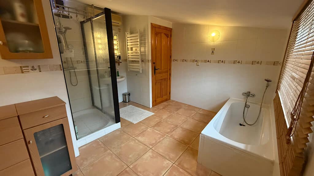 badkamer-villa-rosa-alora-malaga