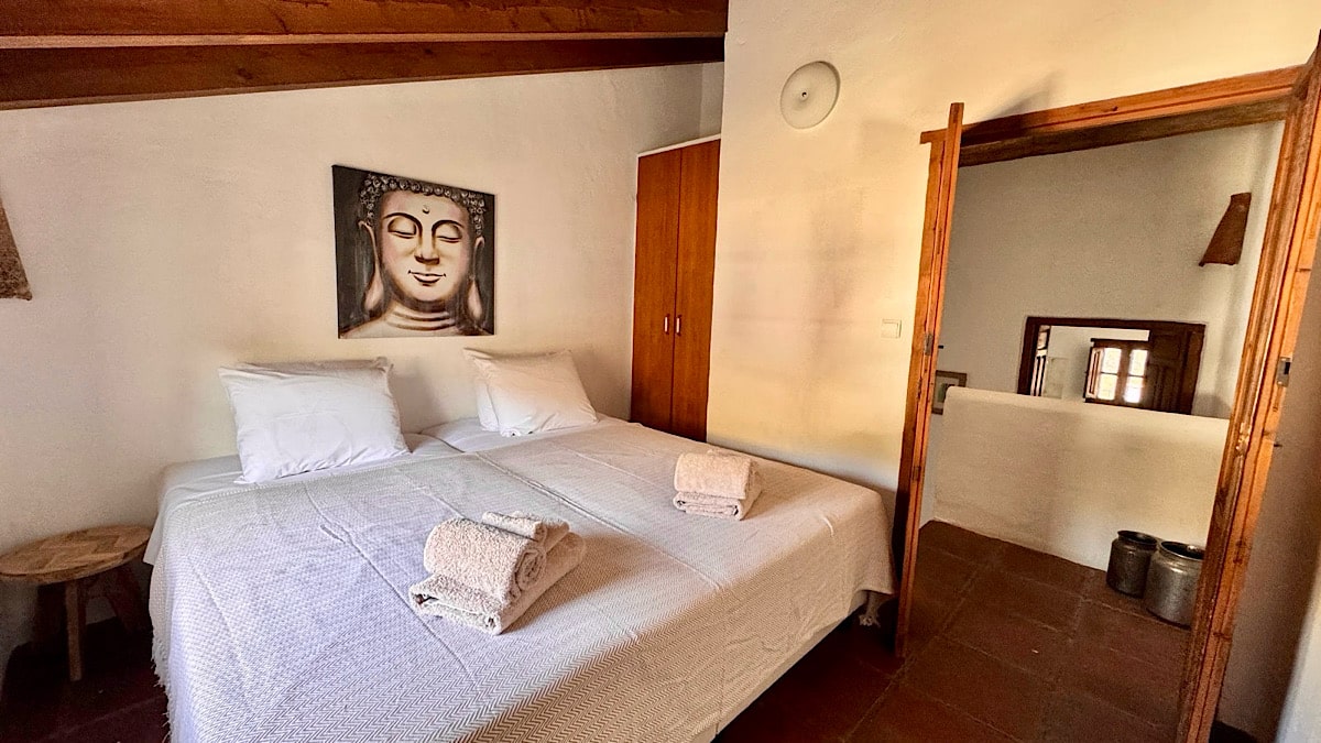 fijne-slaapkamer-la-higuera-cortijo-juan-salvador