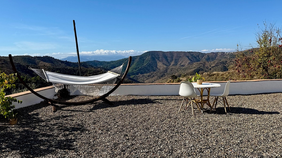 hangmat-met-fantastisch-uitzicht-montes-de-malaga