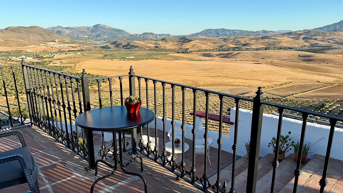 heerlijk-terras-bij-appartement-een-en-twee-casa-la-calera