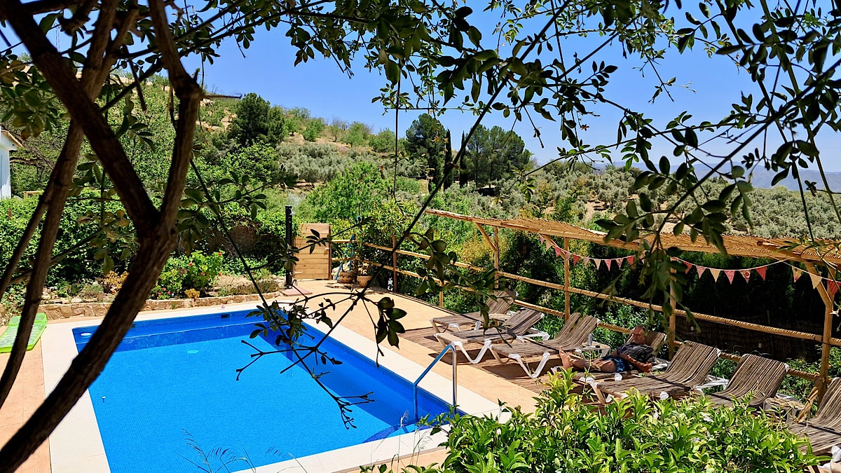 heerlijk-zwembad-bij-finca-amorosa