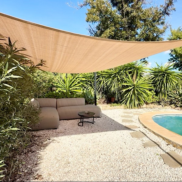 loungehoek-bij-zwembad-villa-rosa-alora-malaga