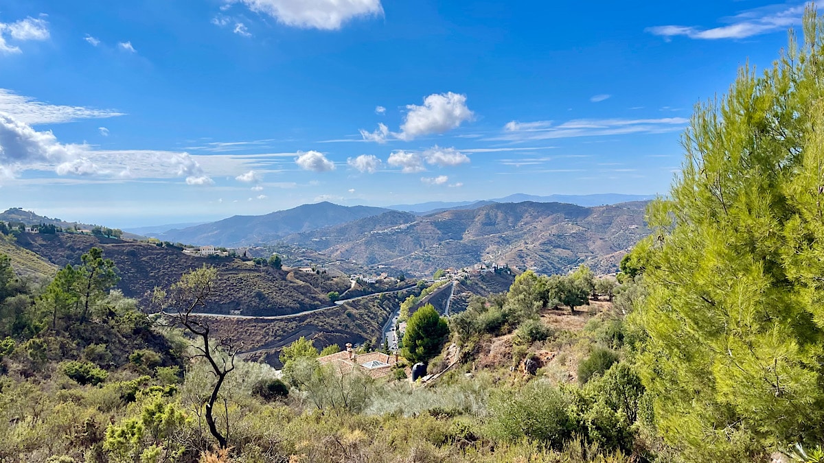 schitterende-vergezichten-in-de-axarquia-met-de-zee-op-de-achtergrond