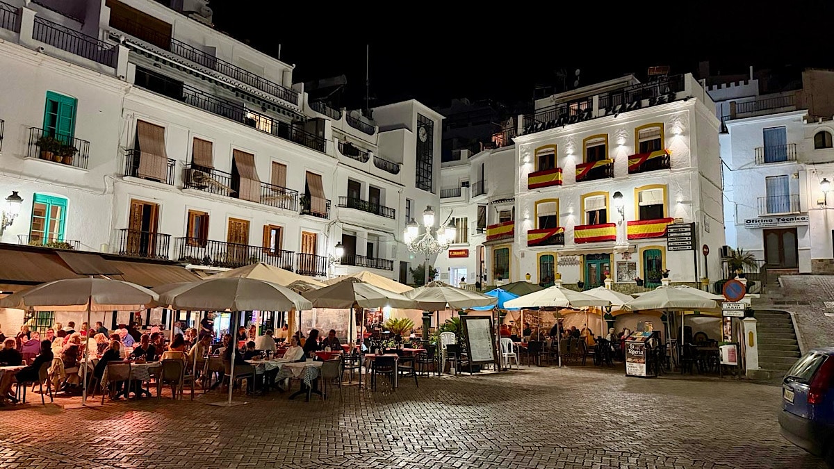 sfeervol-plein-in-het-hart-van-competa