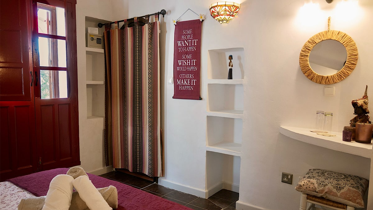 sfeervol-verblijf-in-kamer-granada-finca-amorosa