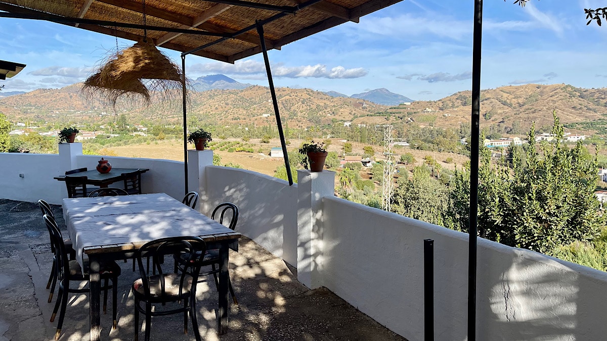 terras-met-uitzicht-casa-loko