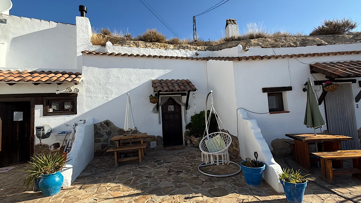 cuevas-barrio-las-santas-huescar-granada-cueva-3