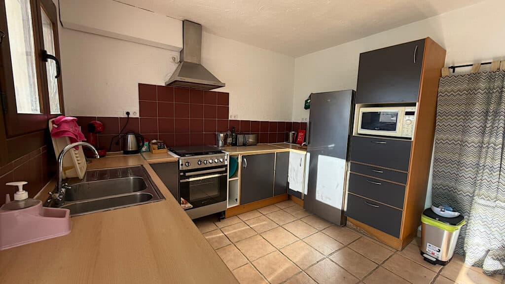 keuken-cueva-1-cuevas-barrio-las-santas-huescar-granada