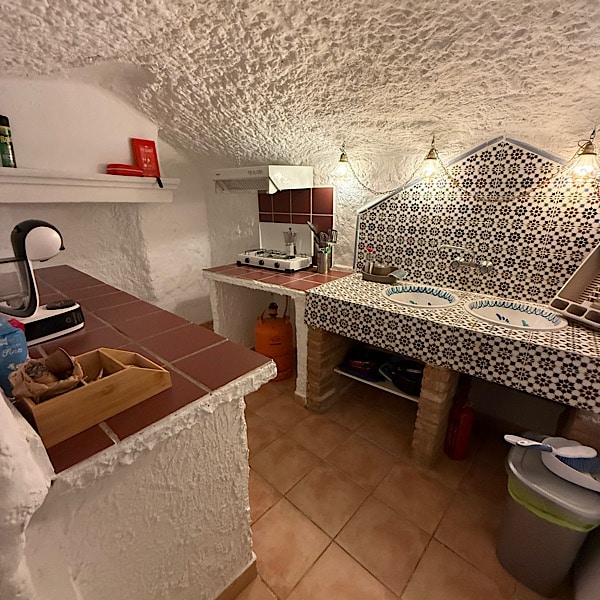 keuken-cueva-5-cuevas-barrio-las-santas-huescar-granada