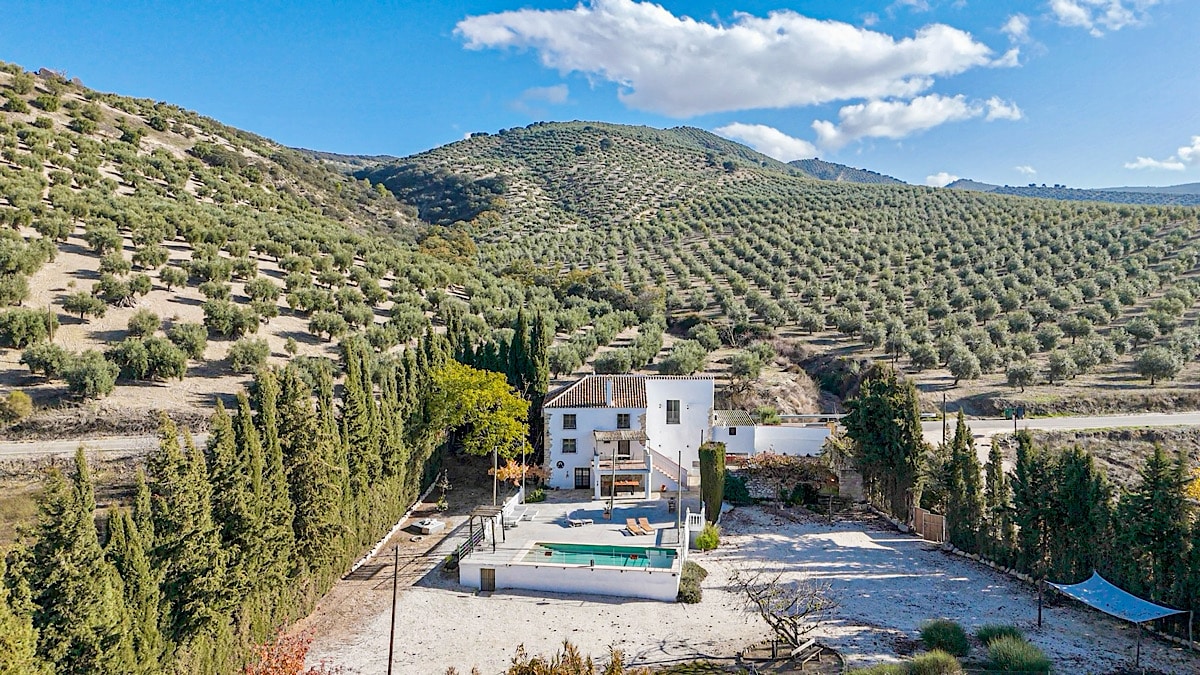 overzichtsfoto-cortijo-montefrio