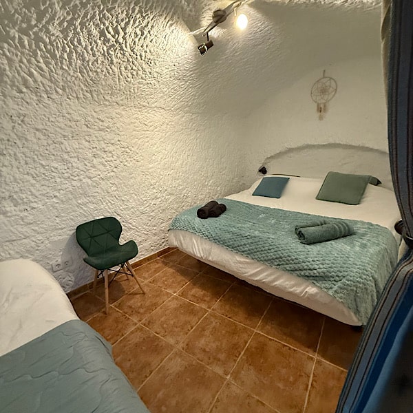 slaapruimte-cueva-4-cuevas-barrio-las-santas-huescar-granada