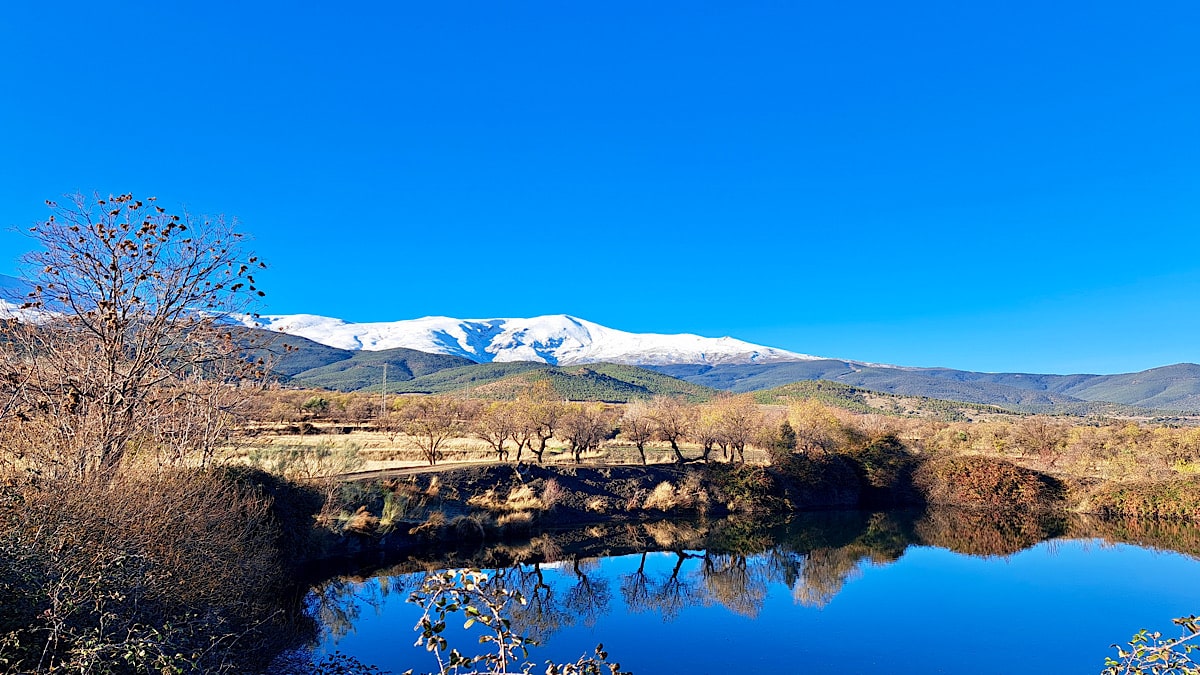geniet-van-een-ontspannen-retreat-aan-de-rand-van-de-sierra-nevada